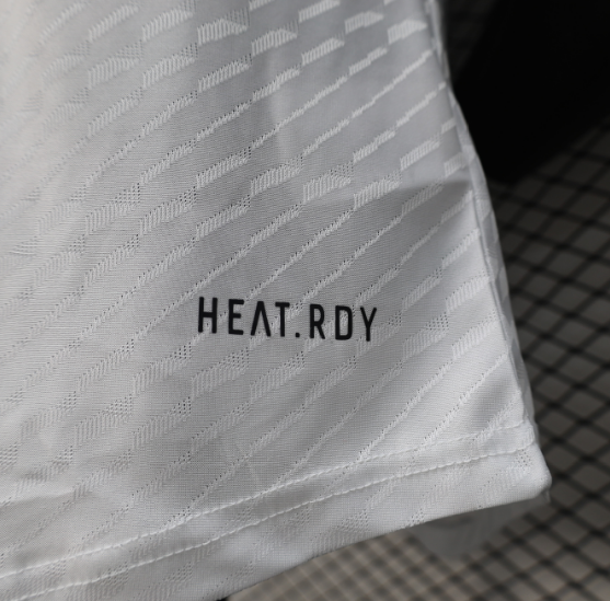 24/25 Real Madrid Y3 White Player Version Football T-Shirt Thai Quality