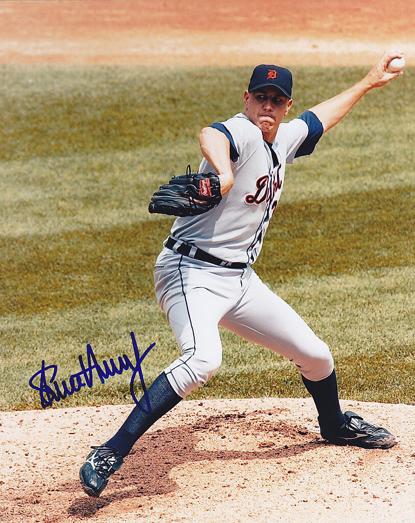 STEVE AVERY DETROIT TIGERS ACTION SIGNED 8x10