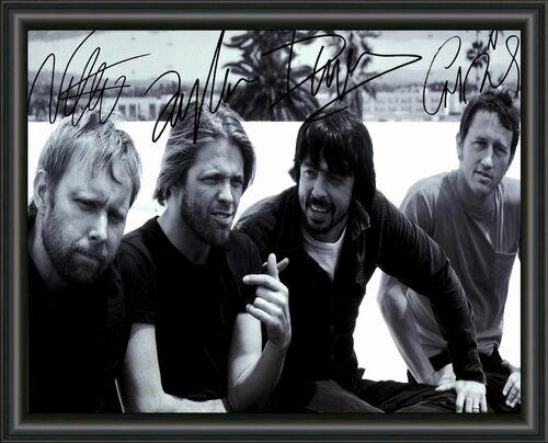 FOO FIGHTERS BAND - A4 SIGNED AUTOGRAPHED Photo Poster painting POSTER -  POSTAGE