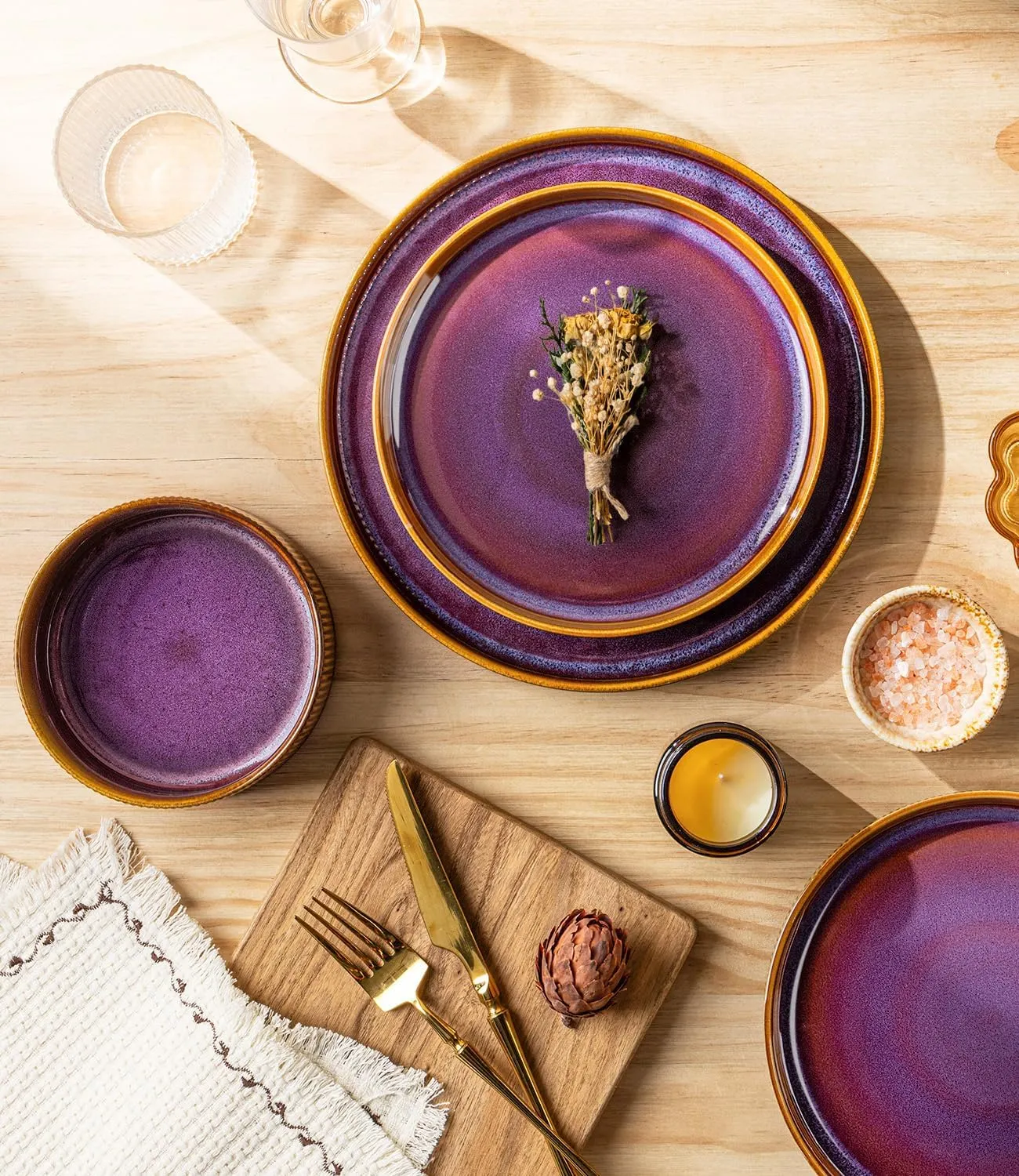 Complete 12-piece ceramic dinnerware set