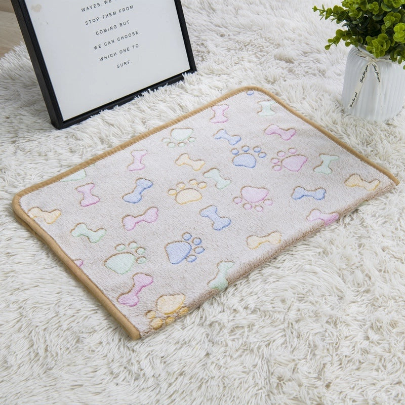 In Stock Pet Blanket Four Seasons Universal Cat And Dog Blanket Thickened Flannel Paw Printing Blanket Pet Supplies