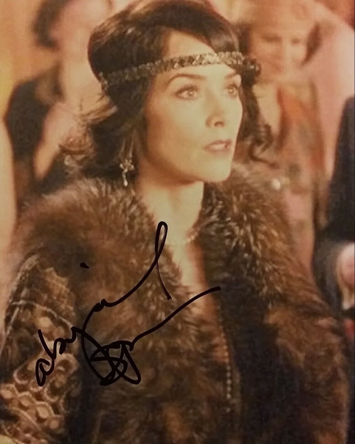 Abigail Spencer signed 8x10