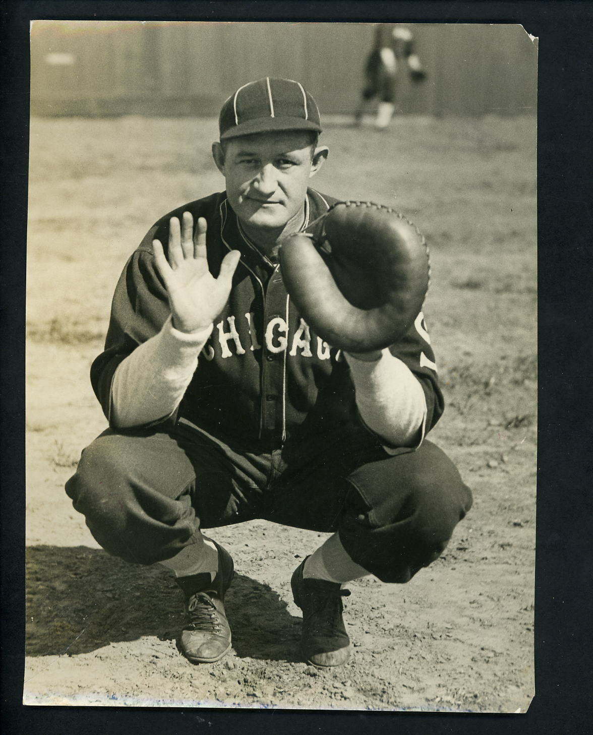 Smead Jolley catching pose circa 1930 Type 1 Press Photo Poster painting Chicago White Sox