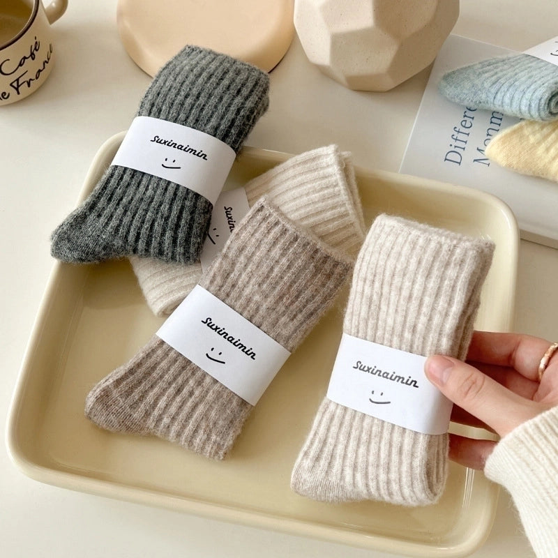 Women’s Socks Autumn And Winter Large Color Thickened Winter Fleece-lined Wool Mid-calf Length Socks Women’s Fashionable Striped Pile Socks