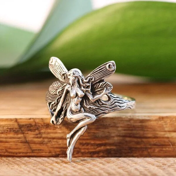 Vintage Guardian Angel Silver Ring