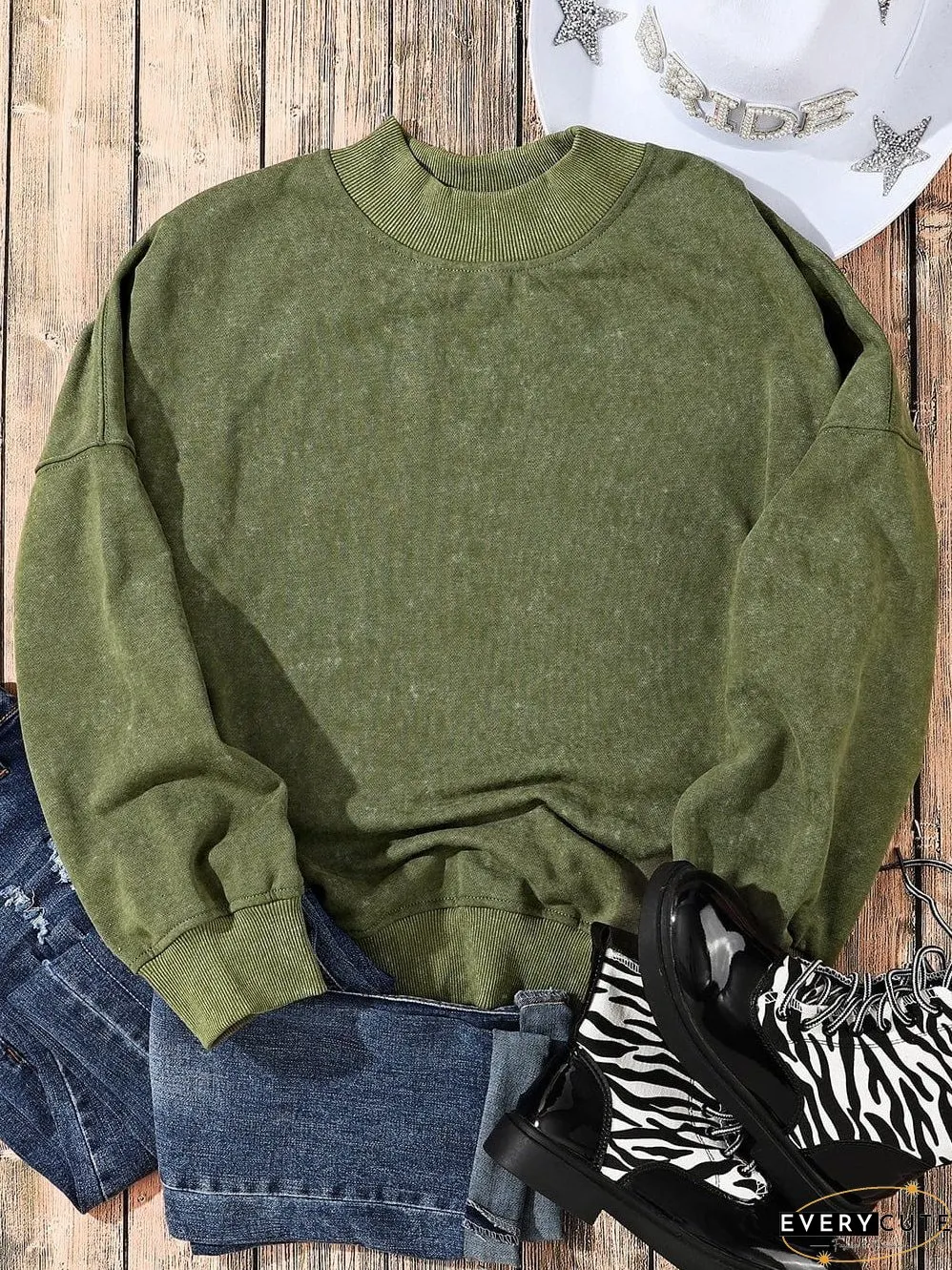 Green Vintage Drop Shoulder Round Neck Pullover Sweatshirt