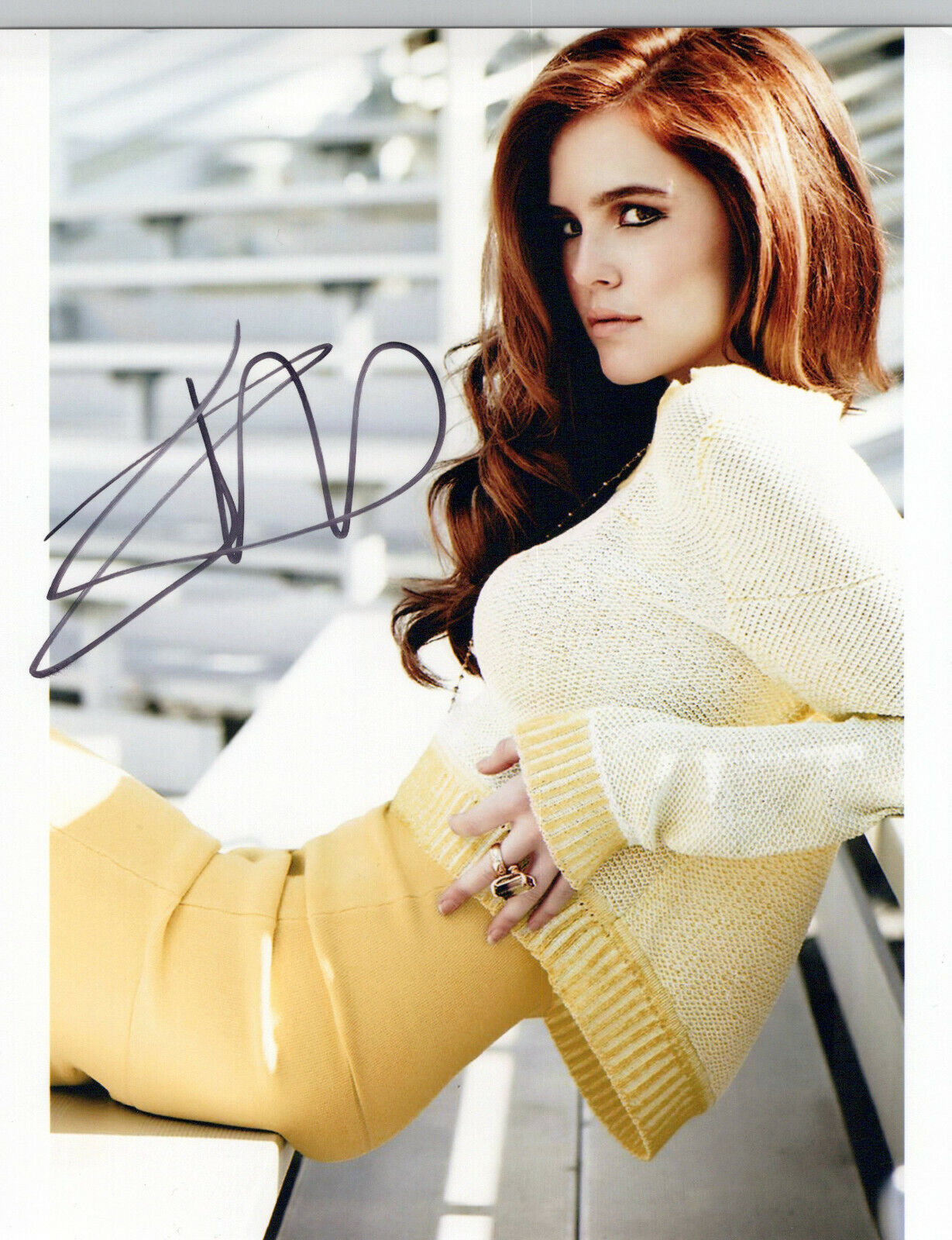 Zoey Deutch glamour shot autographed Photo Poster painting signed 8x10 #11