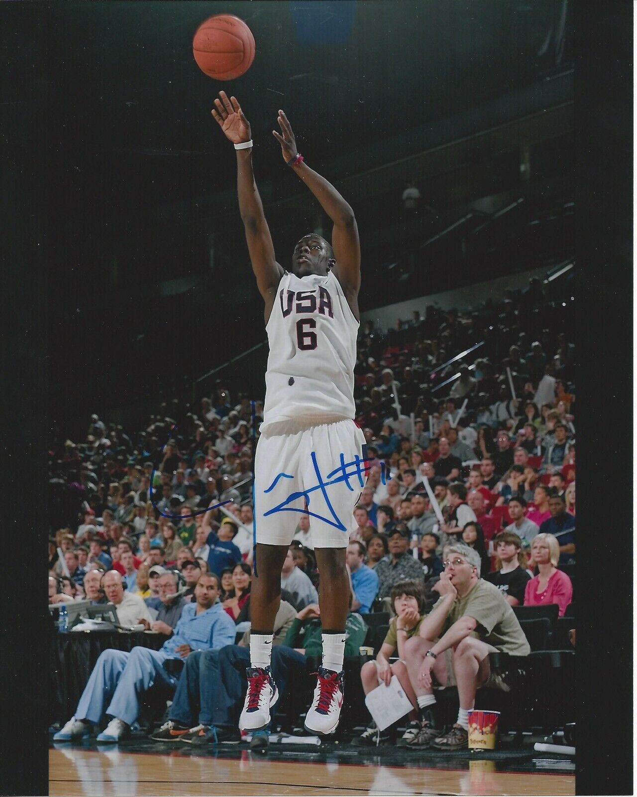 Jrue Holiday Autographed 8x10 New Orleans PelicansA930