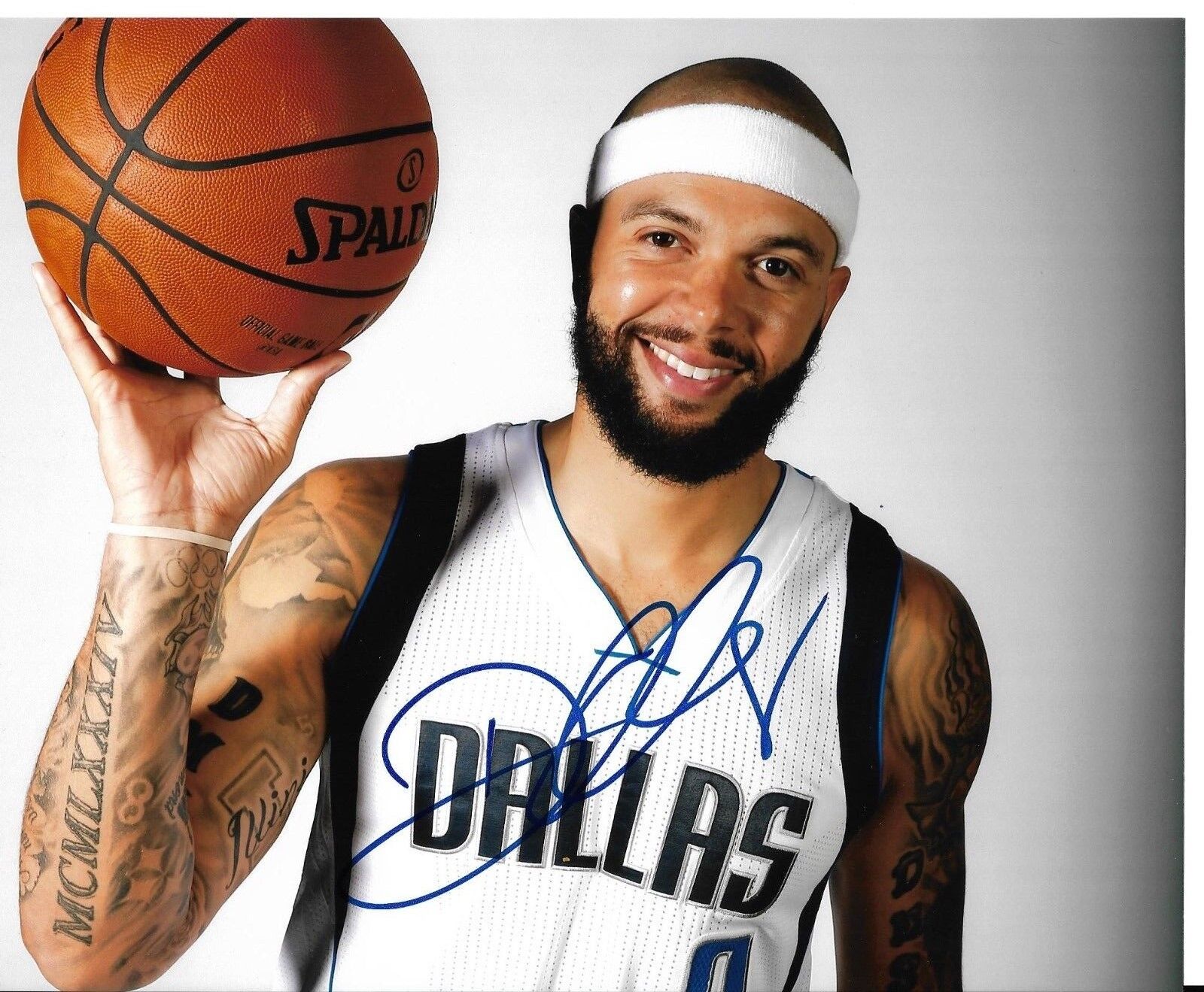 DERON WILLIAMS signed autographed DALLAS MAVERICKS 8x10 Photo Poster painting w/COA