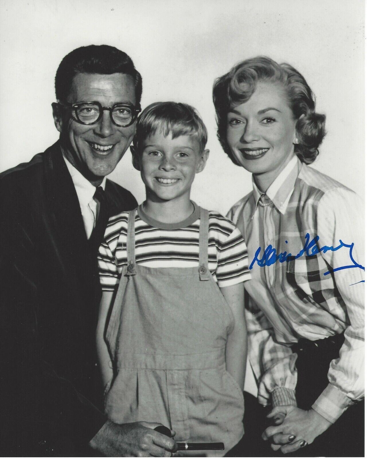 ACTRESS GLORIA HENRY SIGNED DENNIS THE MENACE 8x10 Photo Poster painting COA ALICE AIR HOSTESS