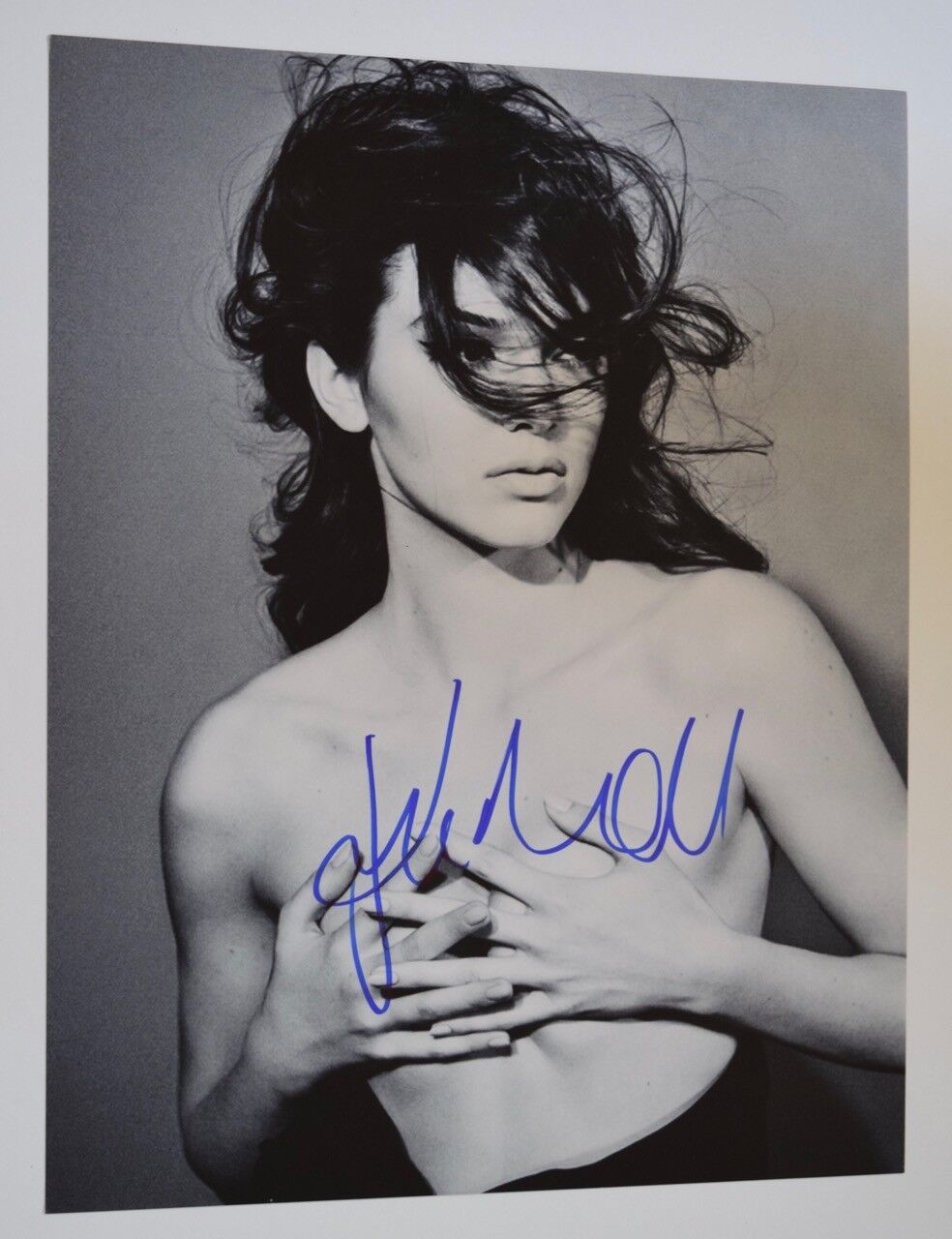 Kendall Jenner Signed Autographed 11x14 Photo Poster painting Hot Sexy Model COA VD