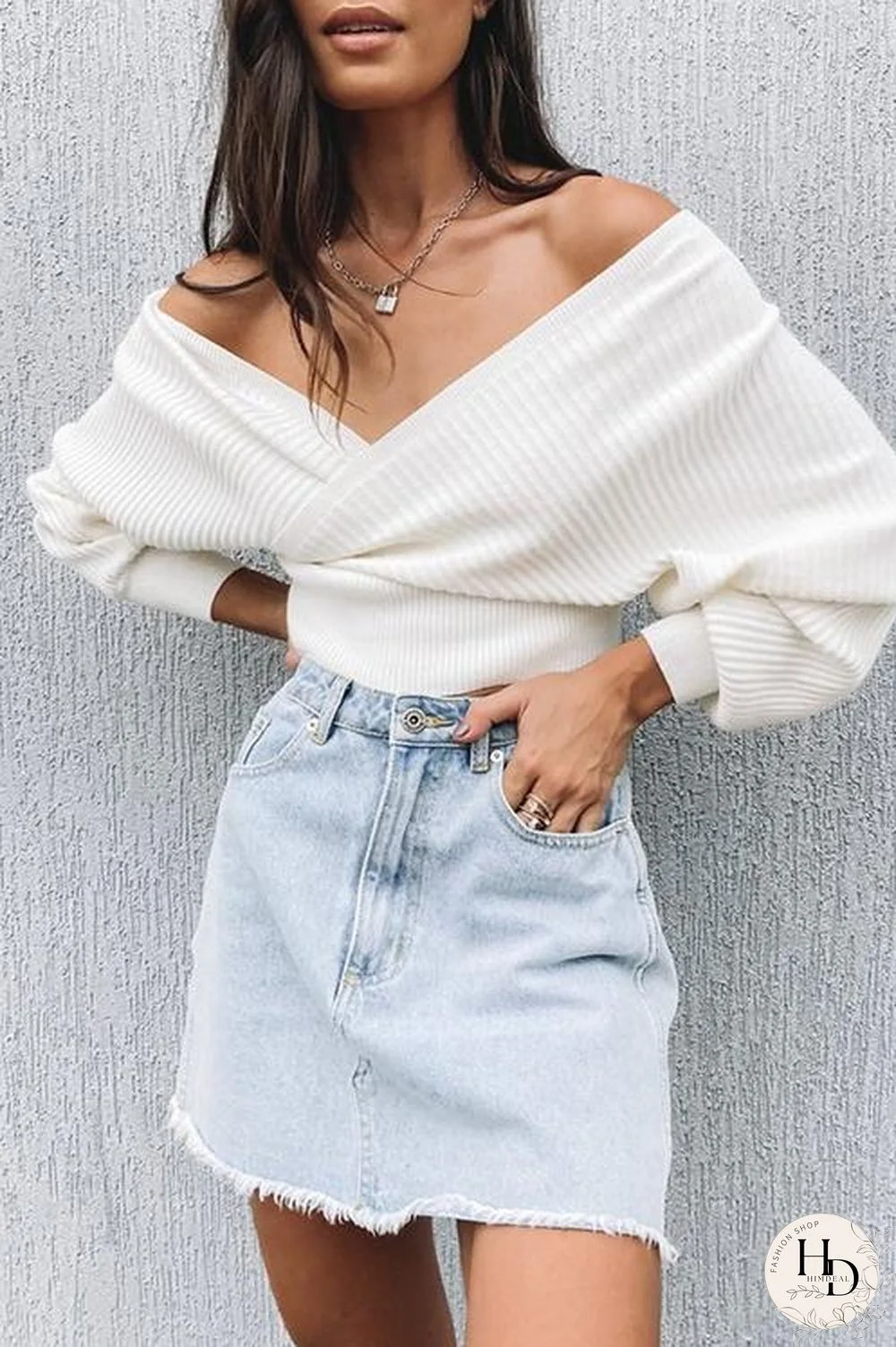 V Neck Backless Crop Sweater