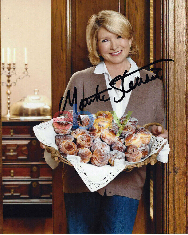 MARTHA STEWART TV HOST SIGNED 8X10 Photo Poster painting reprint