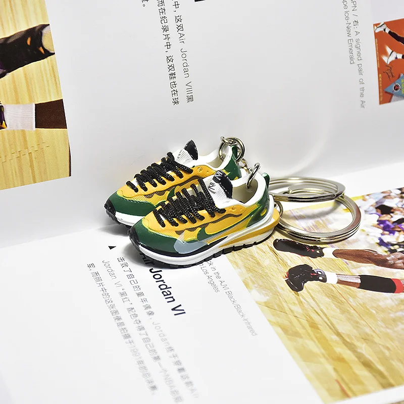 Sacaix Nike VaporWaffle  "tour yellow" - Sneakers3D Keychain
