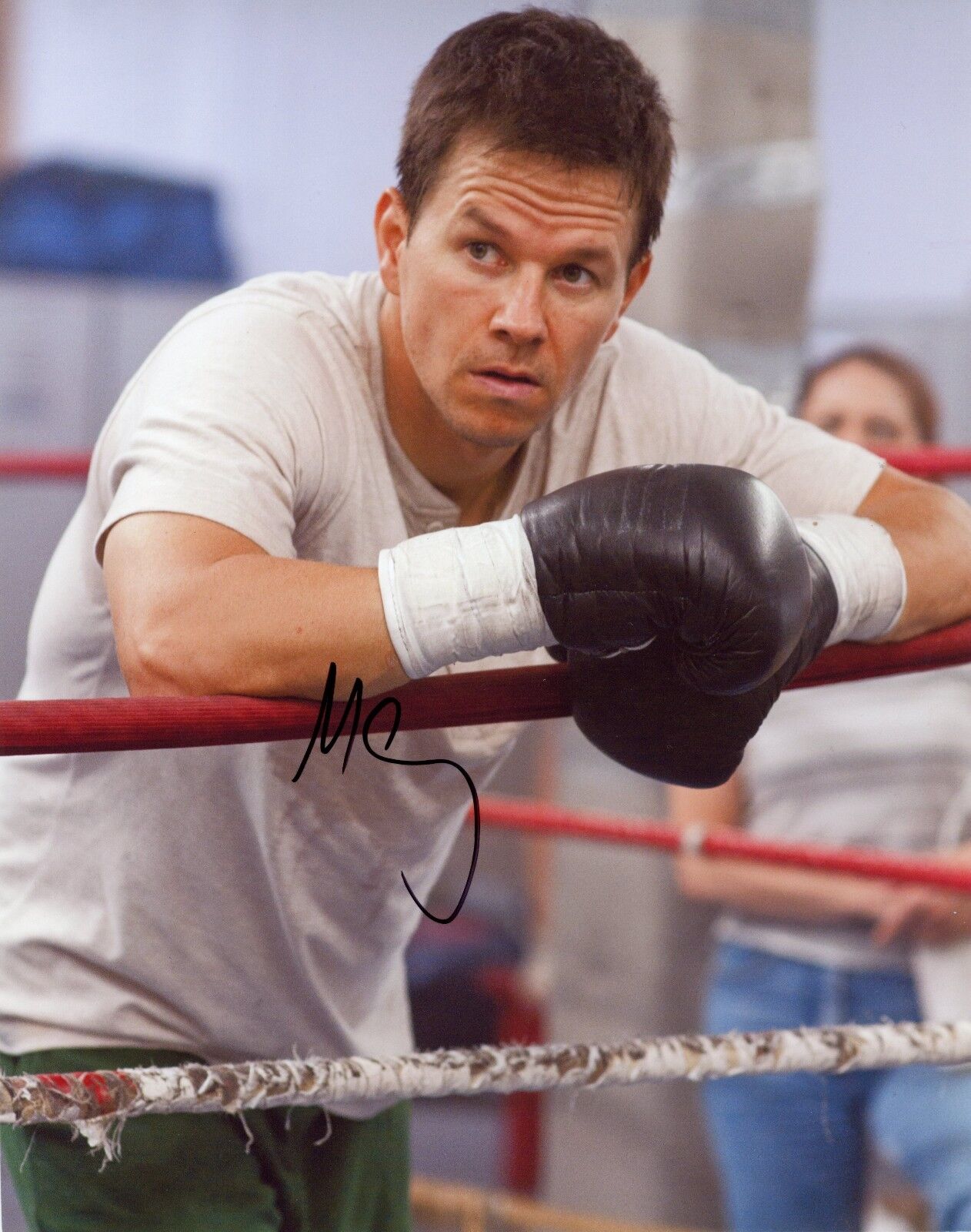 ~~ MARK WAHLBERG Authentic Hand-Signed The Fighter