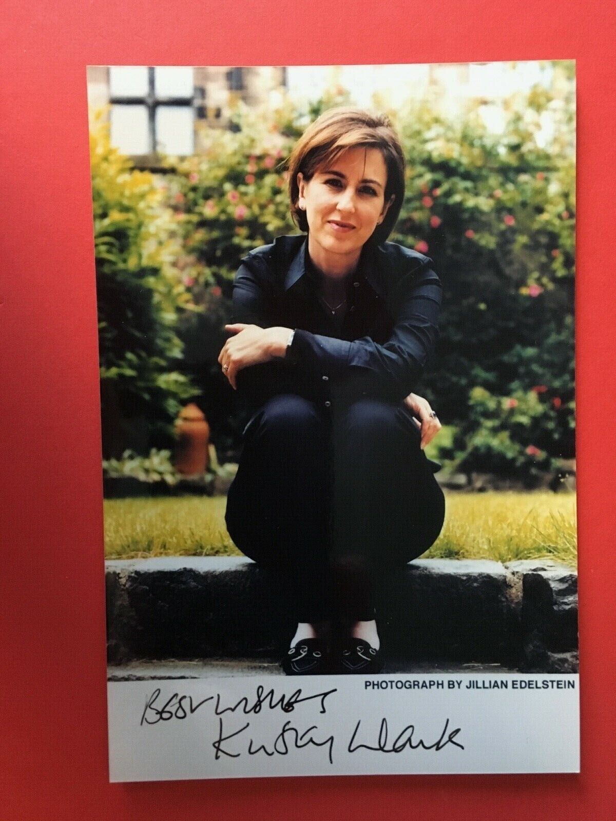 KIRSTY WARK - POPULAR BRITISH ACTRESS - DR WHO - EXCELLENT SIGNED Photo Poster paintingGRAPH