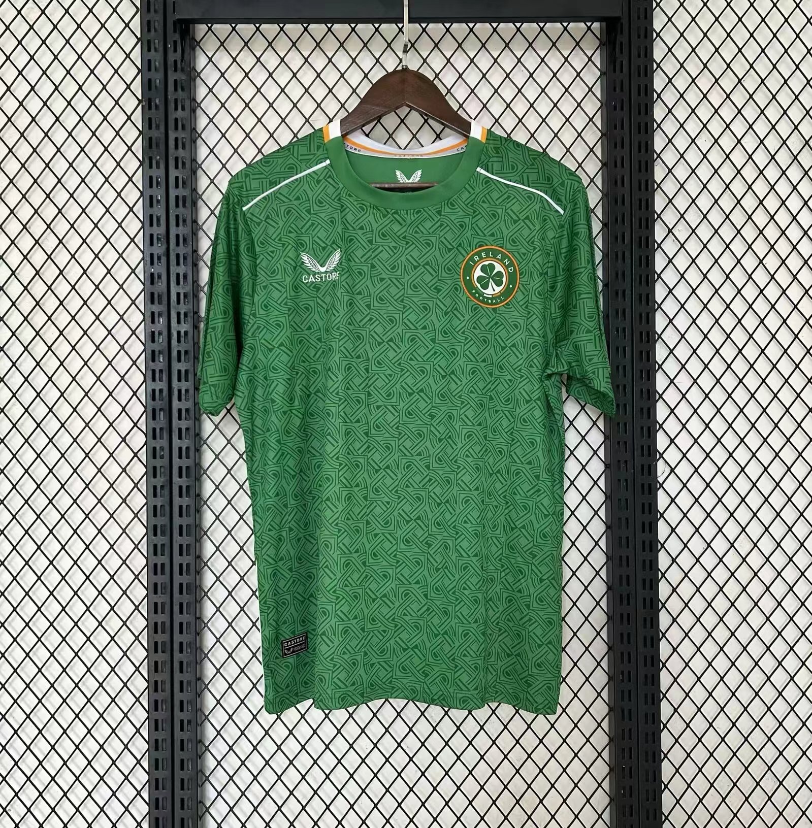 24/25-H-IRL-SS-FANS-A07354