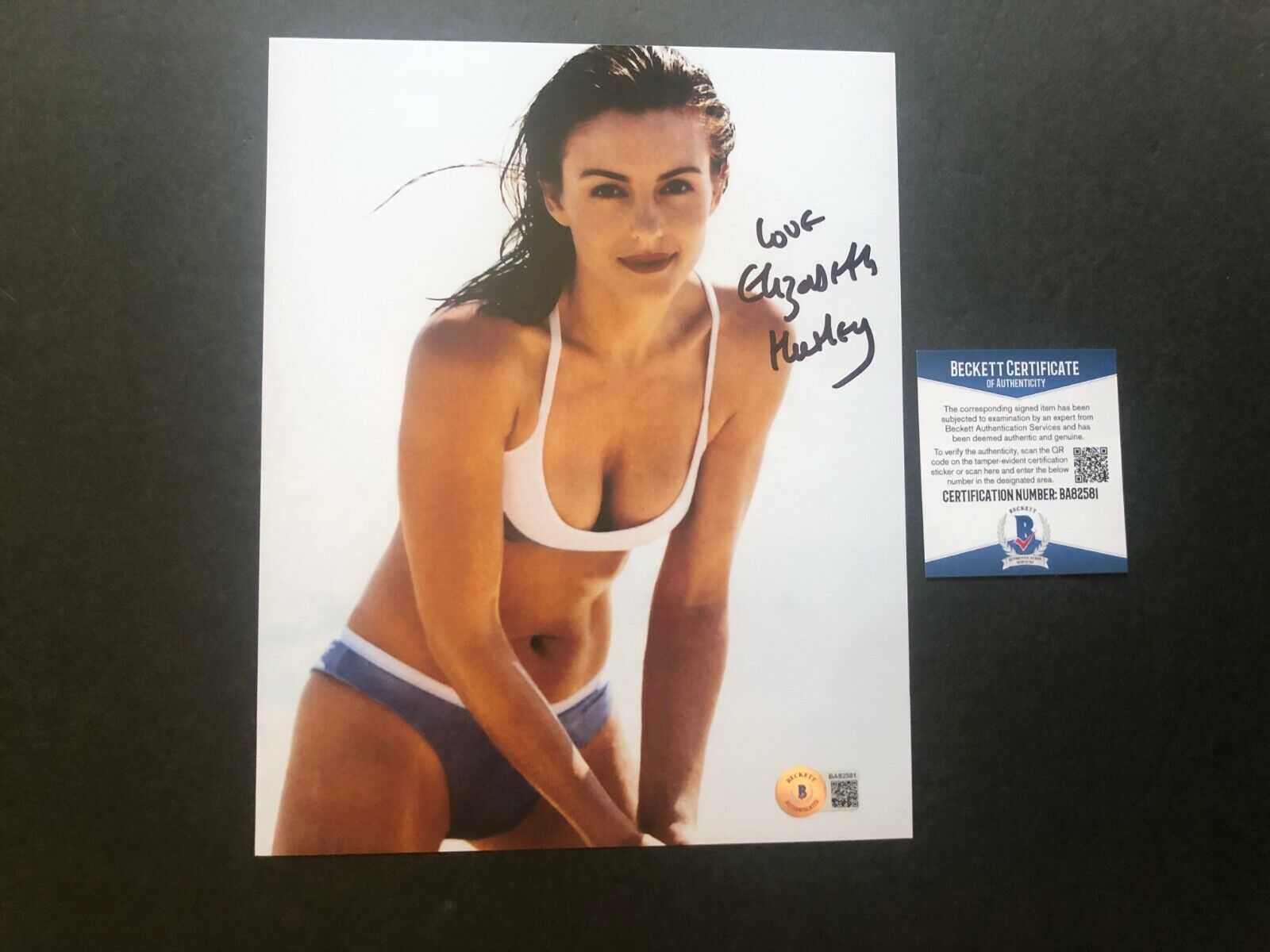 Elizabeth Hurley Hot! signed autographed classic sexy 8x10 Photo Poster painting Beckett BAS Coa