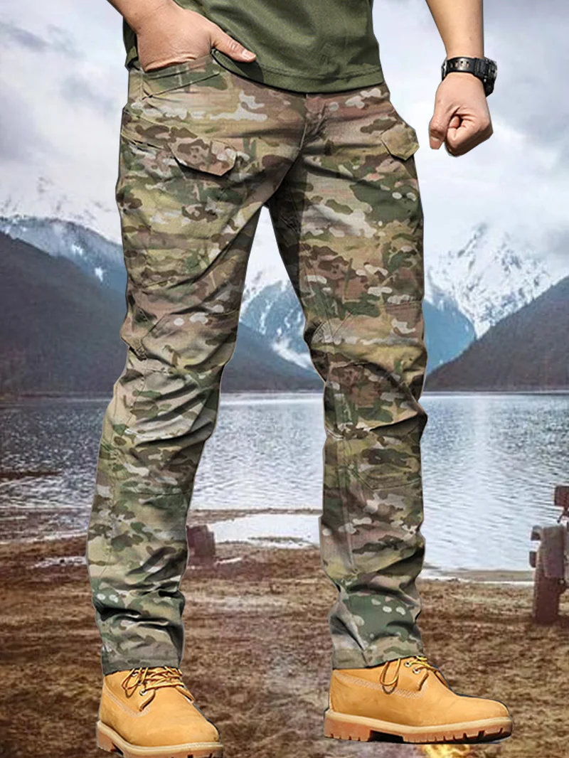 Men's Camo Print Cargo Pants in  mildstyles