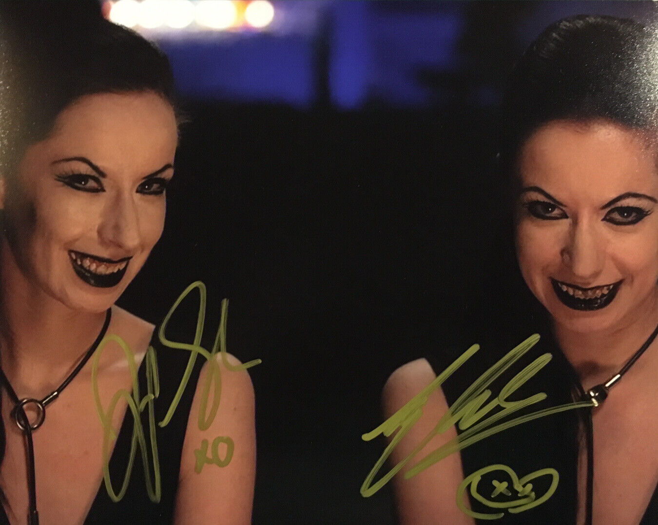 SOSKA TWIN SISTERS HAND SIGNED 8x10 Photo Poster painting JEN & SYLVIA AUTOGRAPHED AUTHENTIC!!