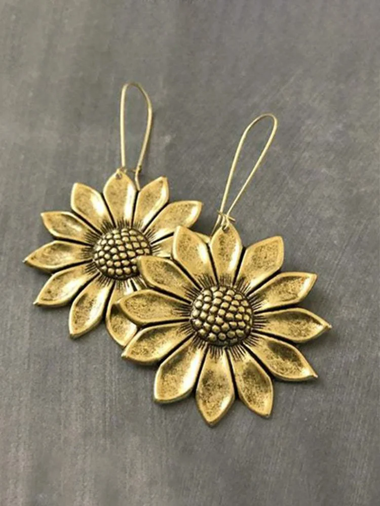 Wisherryy Western Vintage 3D Sunflower Earrings