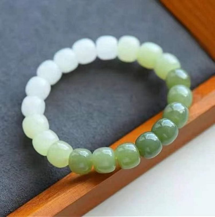 Nephrite Bracelet KERENTILA