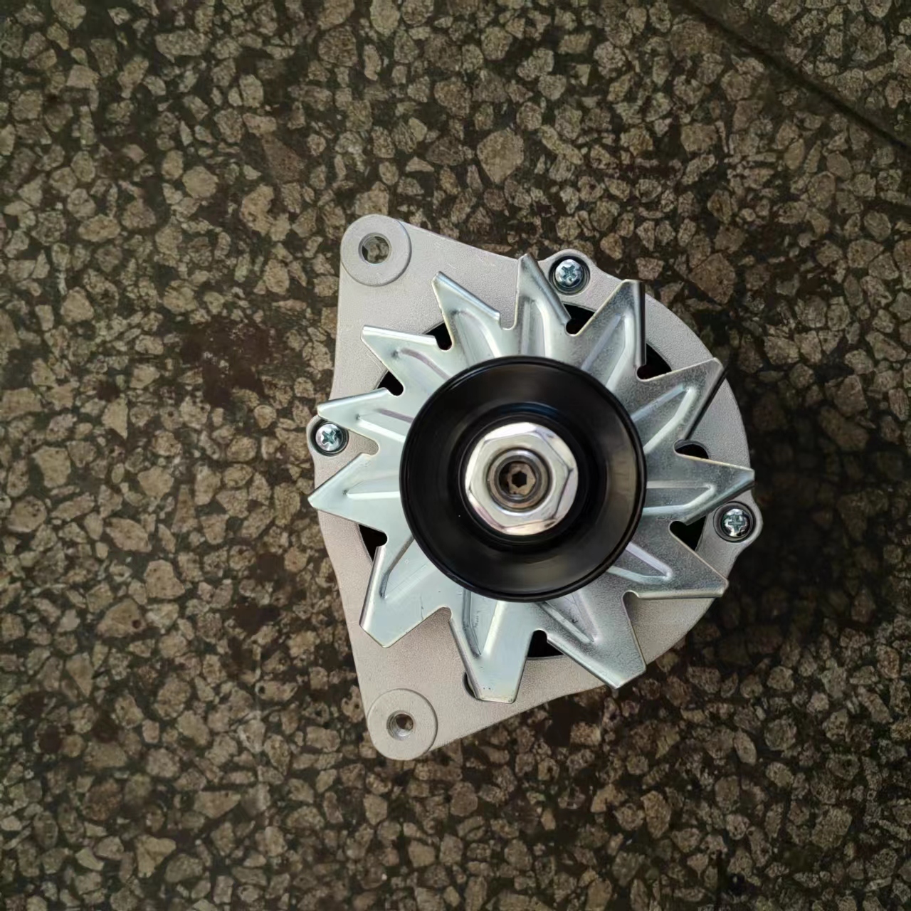 ATG20884 ALTERNATOR FITS  LANDINI	MINI Perkins 1004-40T  231295A1  3648444M91  63324924  MAN153  IA0764  11201764  AAK1388  MG235