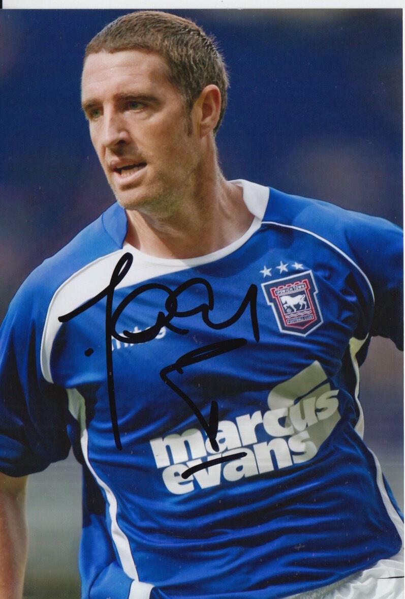 IPSWICH TOWN HAND SIGNED MARK KENNEDY 6X4 Photo Poster painting 1.