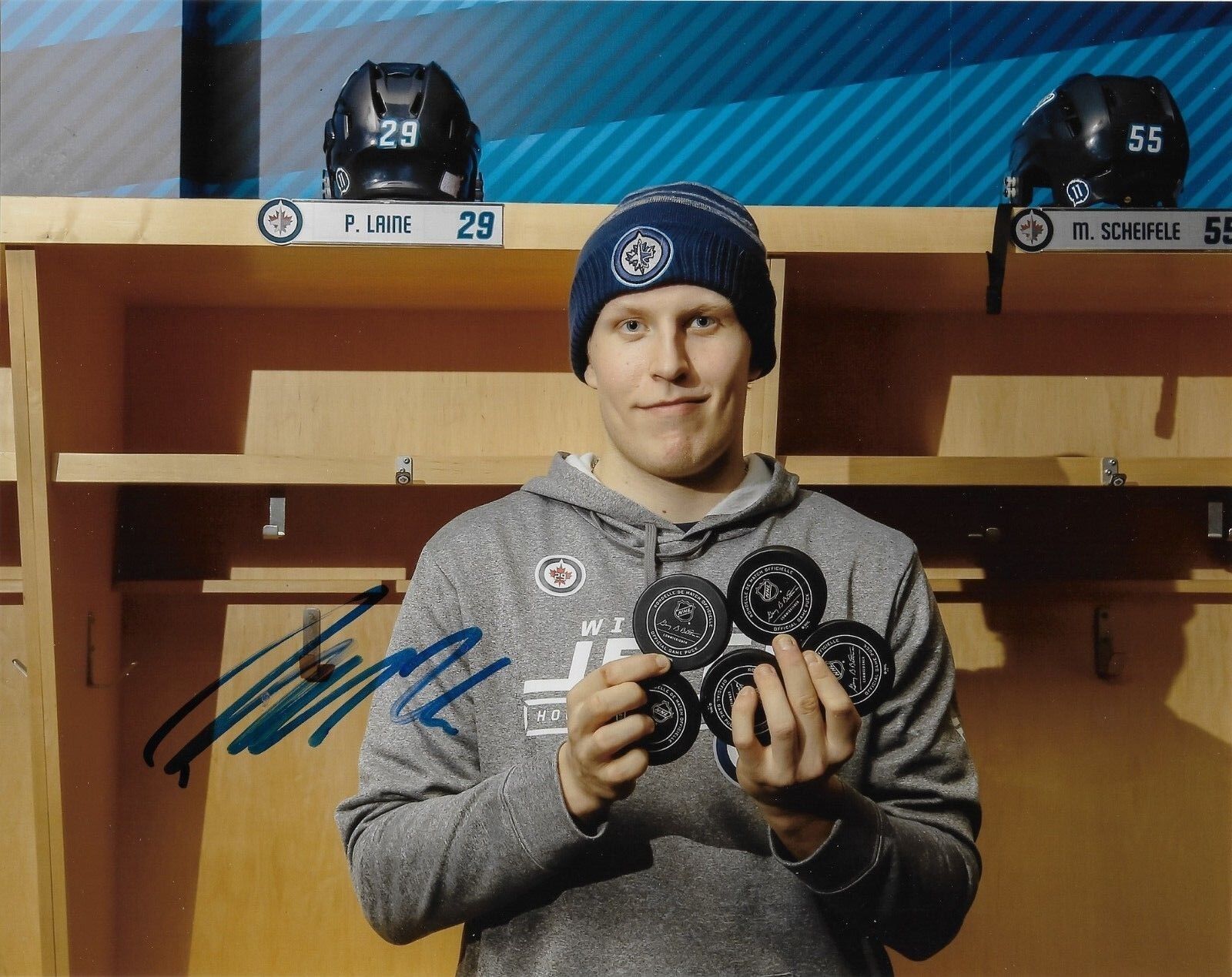 Winnipeg Jets Patrik Laine Autographed Signed 8x10 NHL Photo Poster painting COA #9