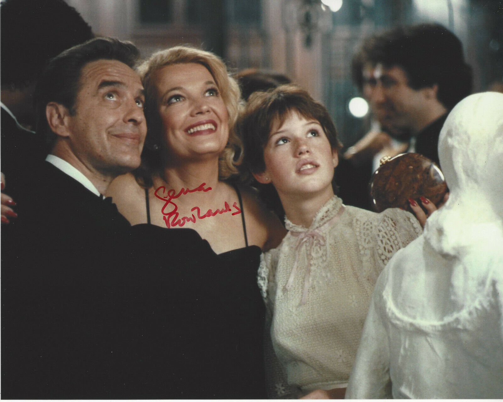 ACTRESS GENA ROWLANDS SIGNED AUTHENTIC 'GLORIA' 8X10 Photo Poster painting w/COA JOHN CASSAVETES