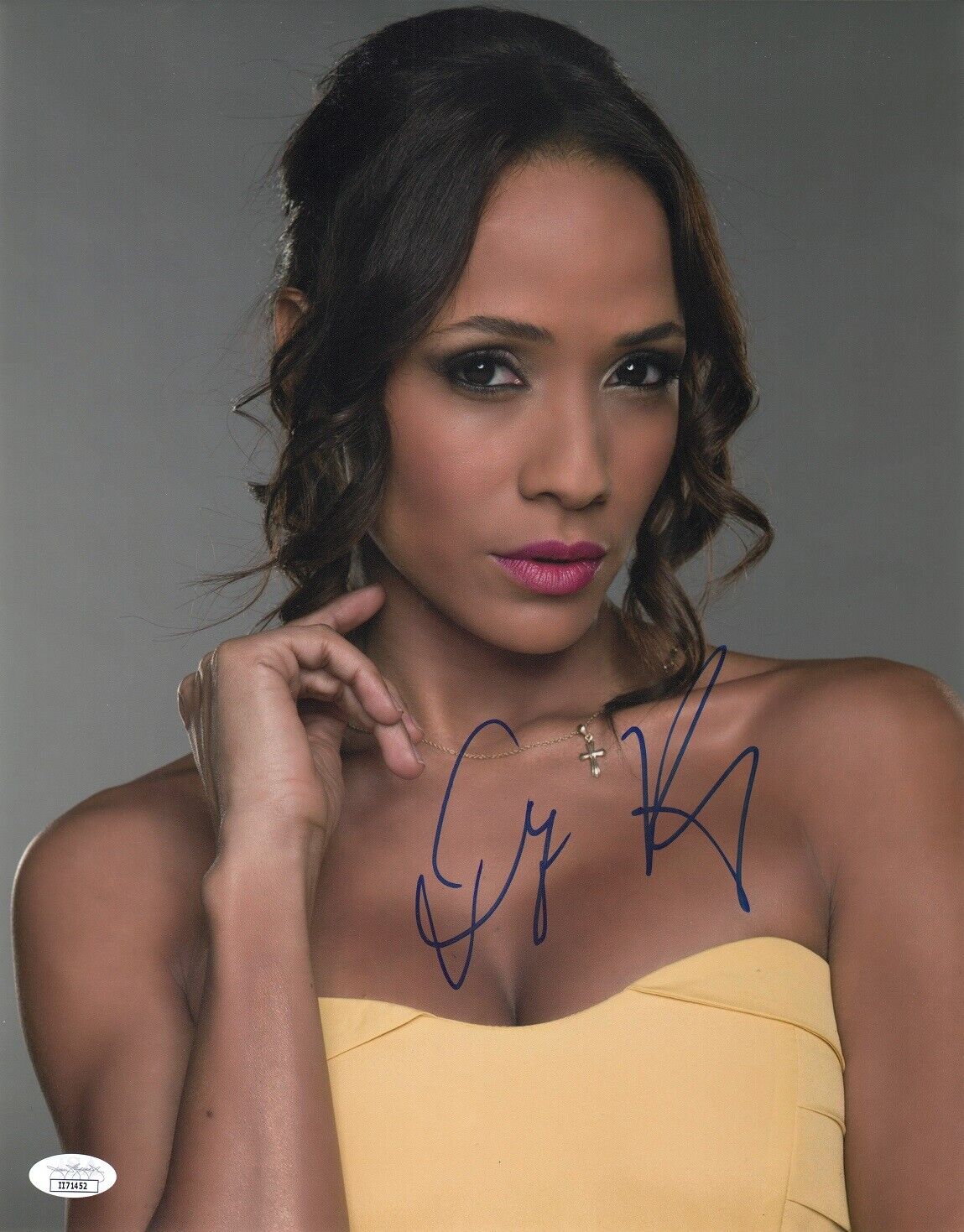 ~~ DANIA RAMIREZ Authentic Hand-Signed Callisto X-Men