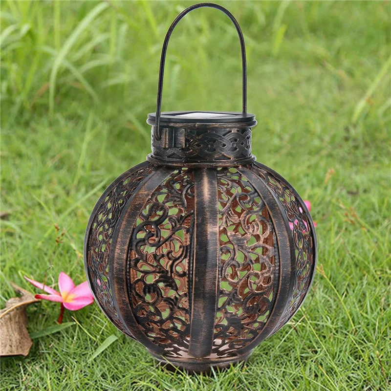 Retro Metal Hollow Waterproof Solar Hanging Lantern Lights
