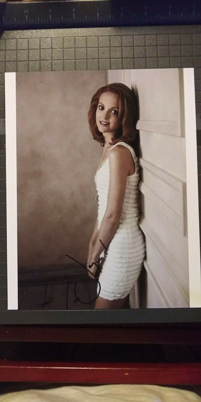 Jayma Mays signed 8x10