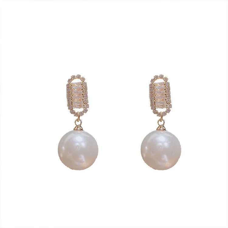 Pendientes elegantes con colgantes de perlas aretes