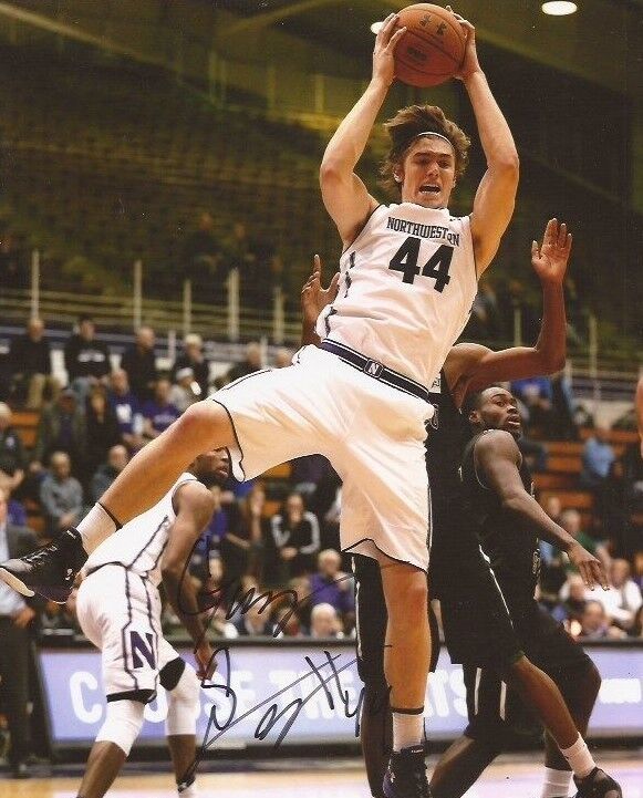 Gavin Skelly signed Northwestern Wildcats 8x10 Photo Poster painting autographed