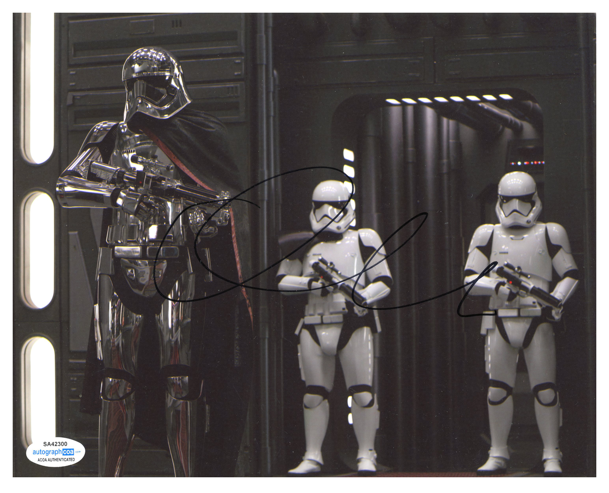 Gwendoline Christie SIGNED 10X8 Photo Poster painting The Last Jedi AFTAL ACOA TPA (7480)