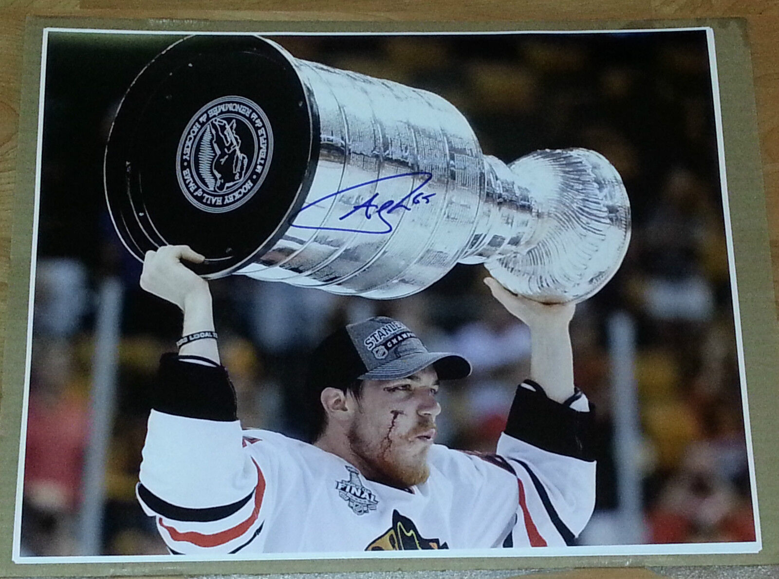 ANDREW SHAW 'CHICAGO BLACKHAWKS' 13 STANLEY CUP SIGNED 16X20 Photo Poster painting *COA *PROOF 2