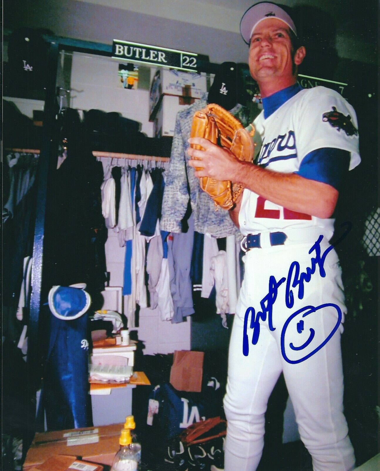 Signed 8x10 BRETT BUTLER Los Angeles Dodgers Autographed Photo Poster painting - COA