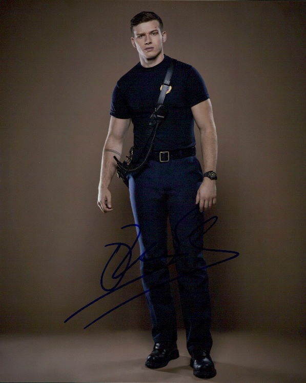 Oliver Stark (9-1-1) signed 8x10 Photo Poster painting in-person