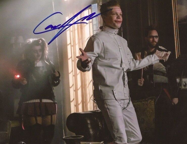 Cameron Monaghan signed Gotham 8x10 Photo Poster painting autographed Jerome Valeska The Joker 7