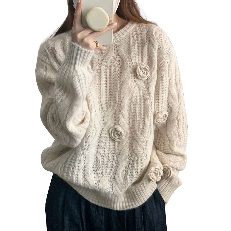 3D ROSE EMBROIDERY SWEATER