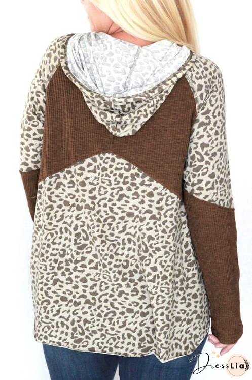 Fashionable and Minimalist Hoodie