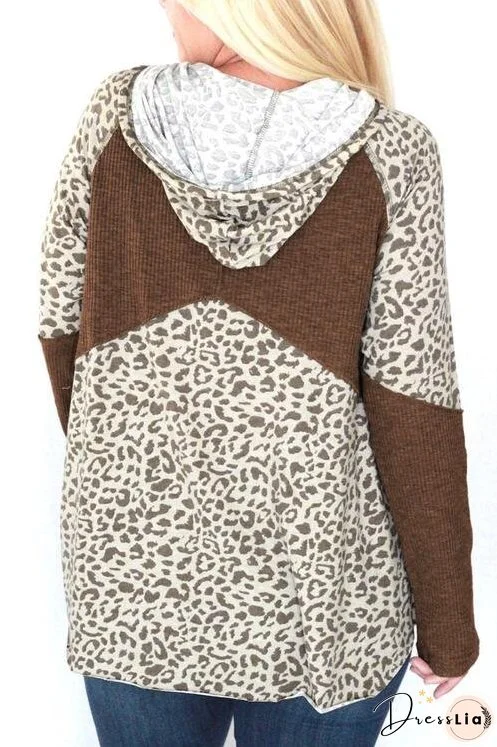 Fashionable and Minimalist Hoodie