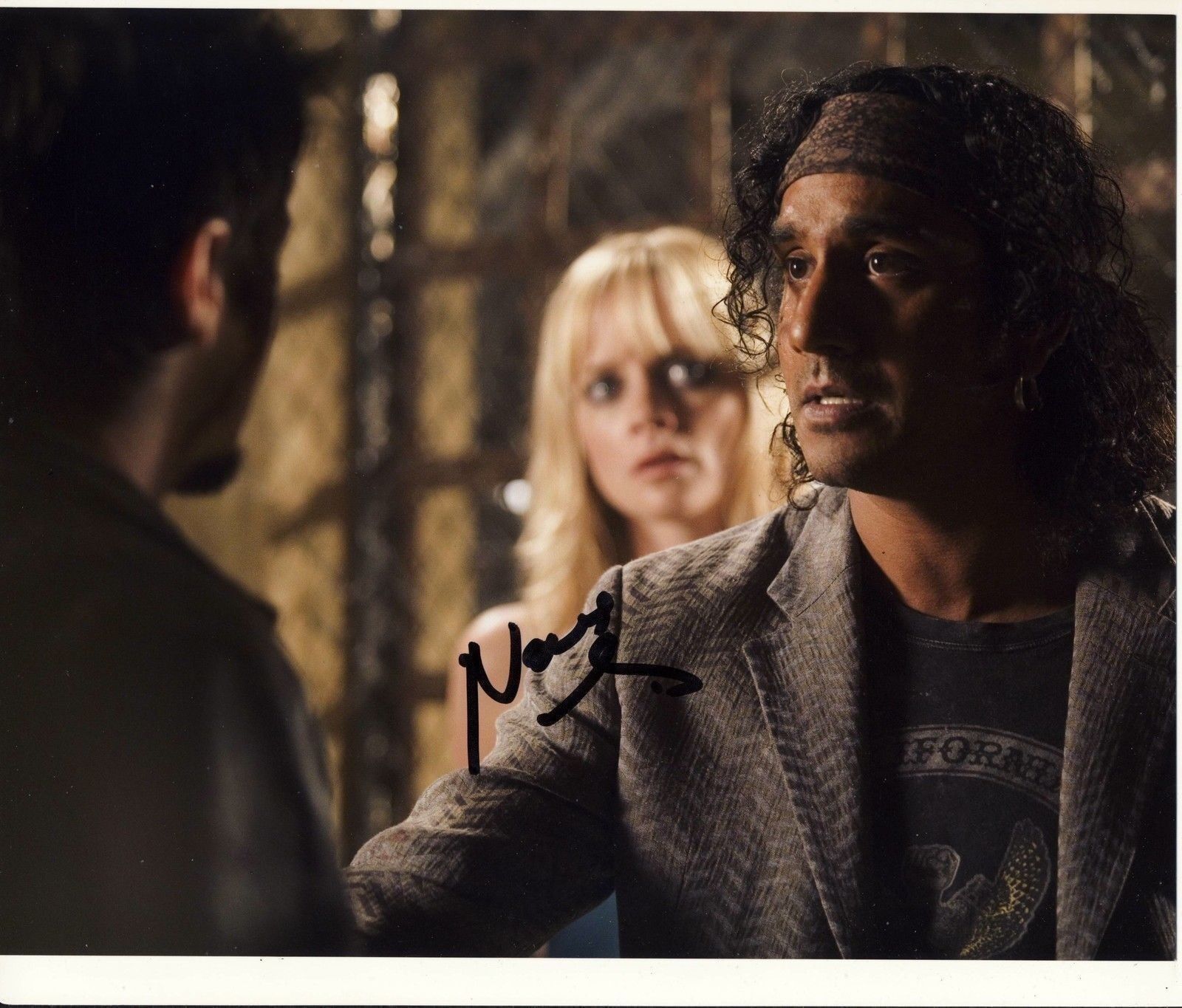 Naveen Andrews Autograph PLANET TERROR Signed 8x10 Photo Poster painting AFTAL [3163]