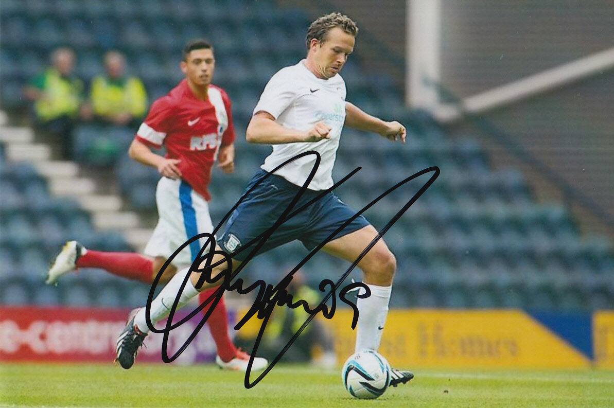 PRESTON NORTH END HAND SIGNED KEVIN DAVIES 6X4 Photo Poster painting 7.