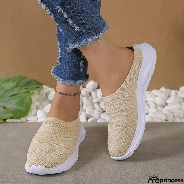 Elegant and detailed supportive general footwear