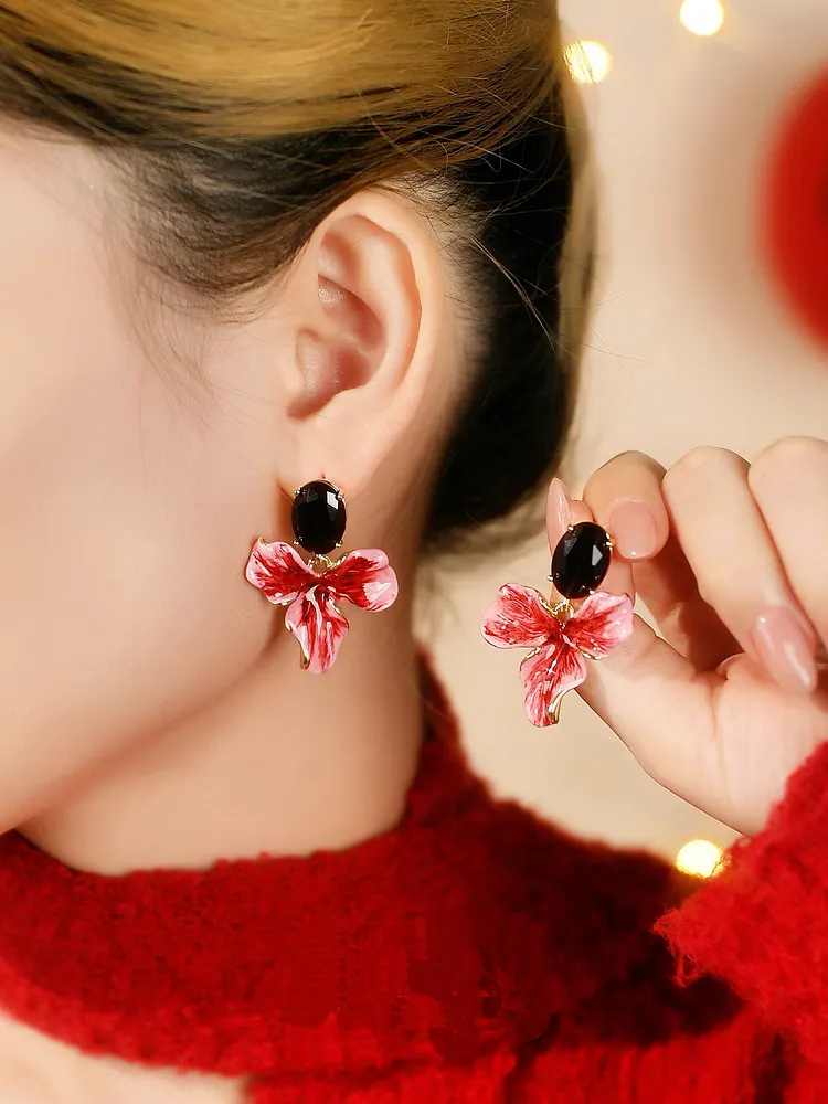 Handmade white flower earrings, silver posts hypoallergenic &ndash; gold petal pendant earrings
