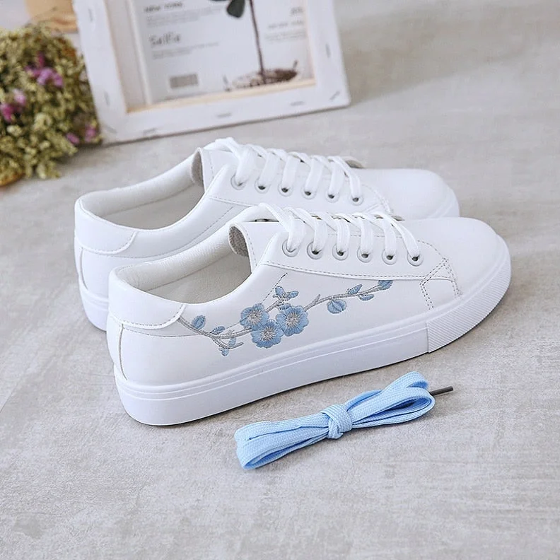 2020 Spring Fashion Breathble Vulcanized Shoes Women Sneakers Pu leather Platform Shoes Women Lace up Casual Shoes White A530