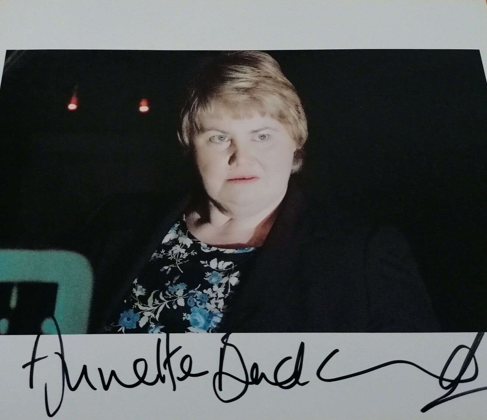 ANNETTE Badland SIGNED DOCTOR WHO COLOUR 8 x 10 AUTOGRAPHED Photo Poster paintinggraph