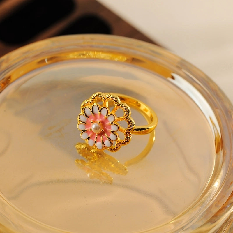 Copper 18K Gold Plated Casual Elegant Luxurious Plating Inlay Chrysanthemum Beads Rings